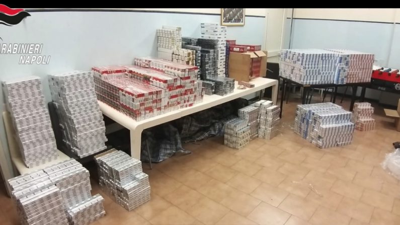 Afragola,  maxi blitz dei Carabinieri del Comando Provinciale di Napoli, 13  arresti per contrabbando di sigarette