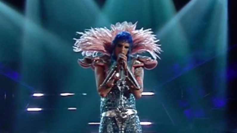 Sanremo al via, Amadeus “Festival per il Paese che lotta”