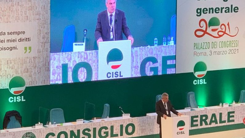 Sbarra eletto nuovo segretario generale della Cisl