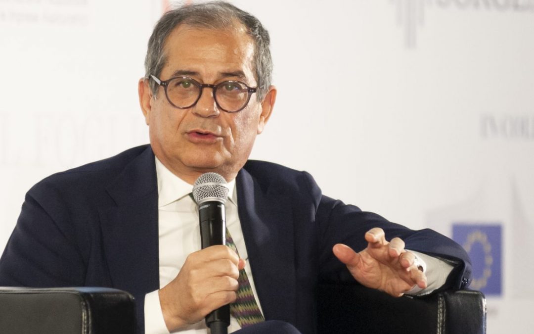 Vaccini, Giorgetti nomina Tria consulente economico