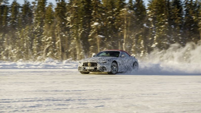 Nuova Mercedes-Benz SL, la leggenda è tornata