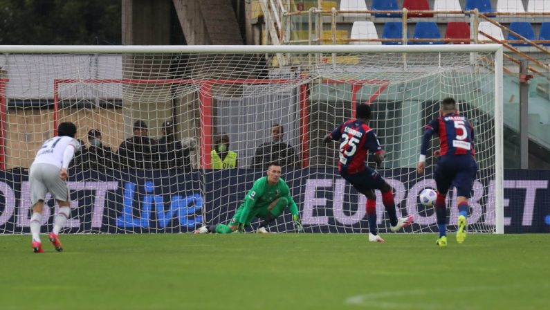 Crotone avanti 2-0 ma il Bologna ribalta e vince 3-2