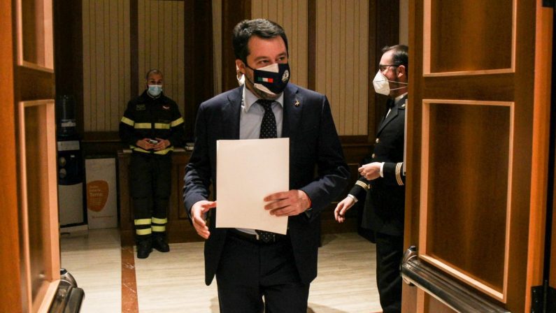 Salvini “Impensabile tenere l’Italia chiusa anche ad aprile”