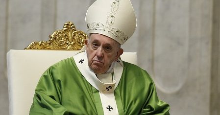 Papa Francesco: «Provati dalla pandemia, la crisi è diventata pesante»