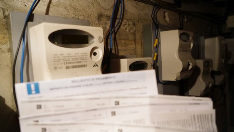 Nel secondo trimestre bollette gas e luce in aumento