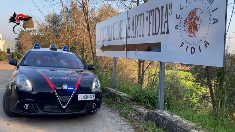 Operazione Diacono, nuove perquisizioni e sequestri dei Carabinieri in una scuola di Vibo