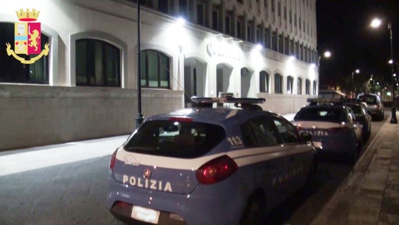 Reggio Calabria, positivo al Covid evade dai domiciliari per commettere un furto: arrestato