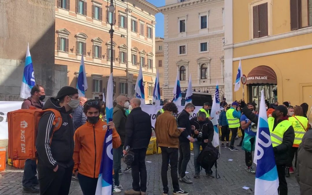 Rider, l’UGL in piazza “No al lavoro subordinato”