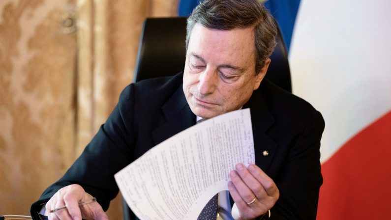 Decreto di Draghi, mobilitata la Protezione civile per gli incendi in Calabria