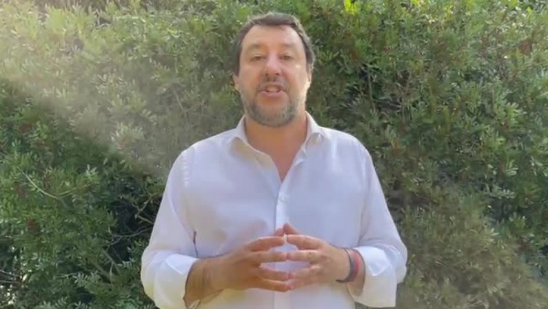 Coronavirus, Salvini: «Lavoriamo con Draghi per riaprire dopo Pasqua»