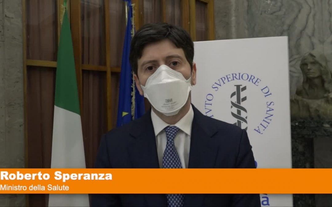 Covid, Speranza “I vaccini restano la vera soluzione”