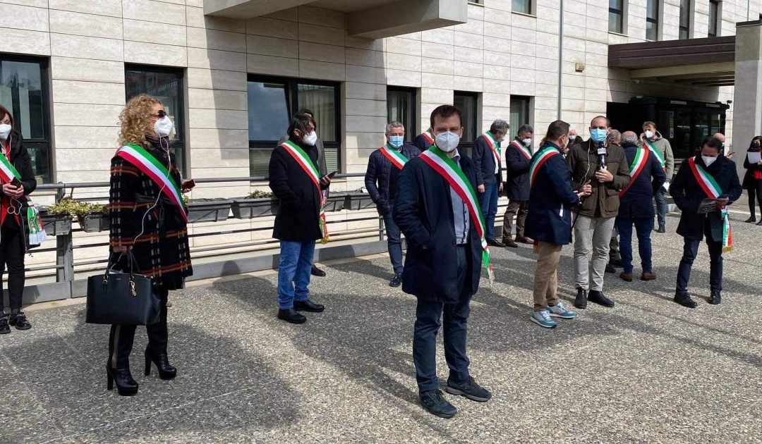 Zona rossa, Bardi chiede lo sconto