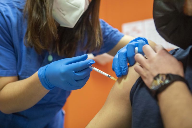 Vaccino, Pecoraro Scanio “Bene app per non sprecare dosi avanzate”