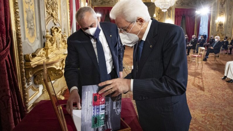 Covid, Mattarella “Polizia in prima linea paga prezzo pesante”