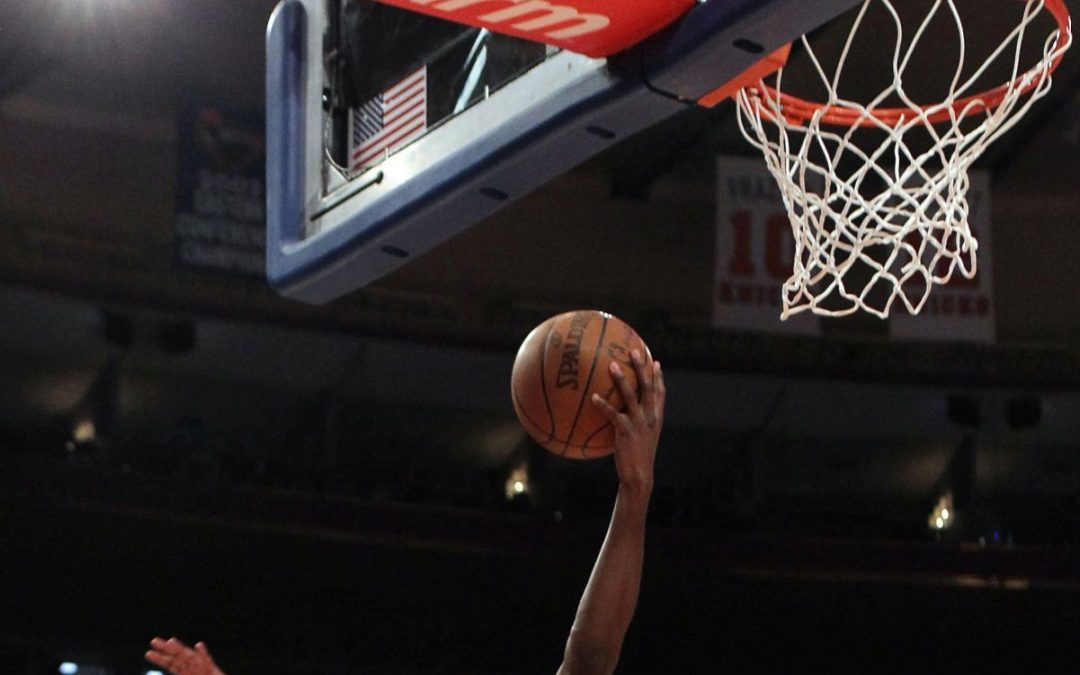 I Lakers piegano Brooklyn, vincono Philadelphia e Utah