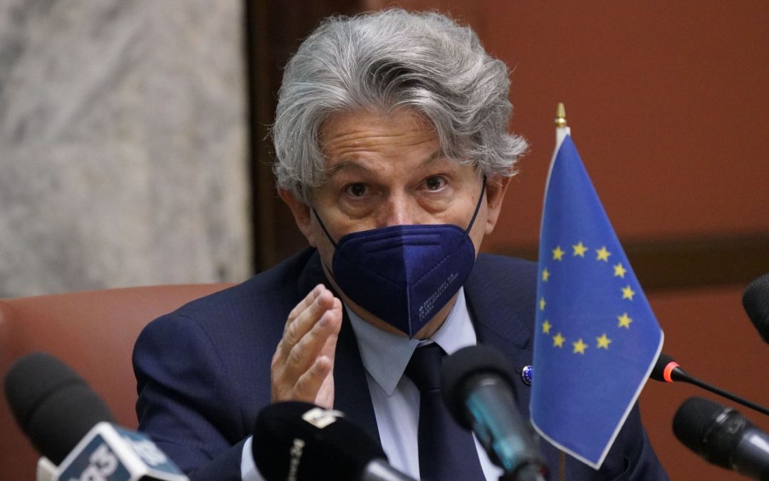 Breton “a rischio rinnovo contratto Ue con AstraZeneca”