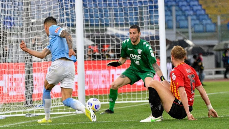 Alla Lazio la sfida tra i fratelli Inzaghi, 5-3 al Benevento