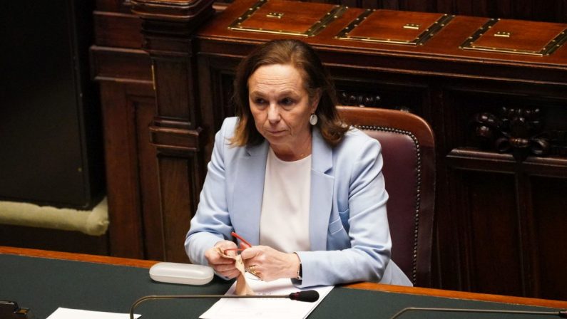 Migranti, Lamorgese “Il tema va sottratto alla propaganda”