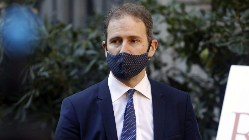 Le strade del M5S e dell’Associazione Rousseau si separano