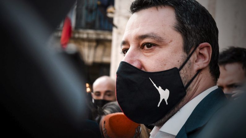 Covid, Salvini “A maggio si ritorna alla vita senza coprifuoco”