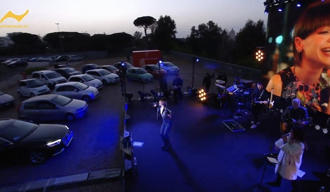 Un momento del concerto in streaming