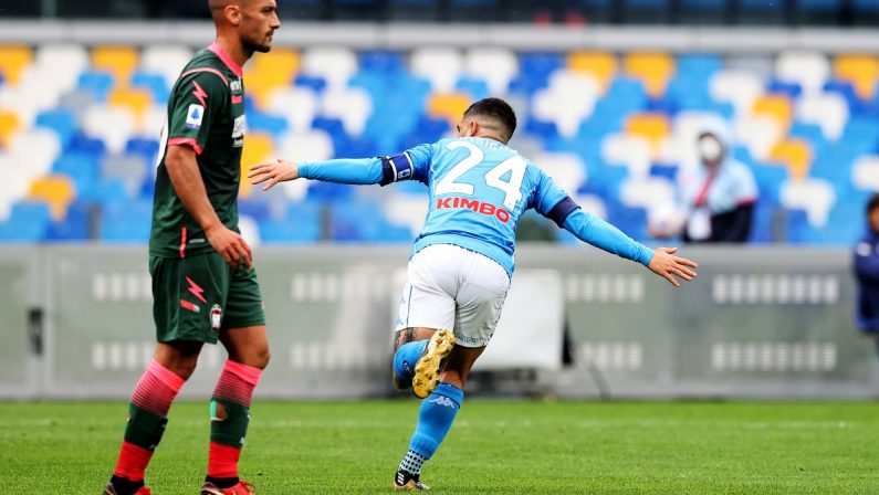 Serie A, al Crotone non basta il cuore: il Napoli vince 4-3