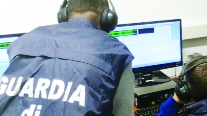 'Ndrangheta, appalti pilotati: arrestati tre imprenditori e un carabiniere