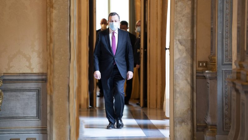 Il Recovery Plan di Draghi

I FONDI ANGLOSASSONI INVESTONO SULL'ITALIA