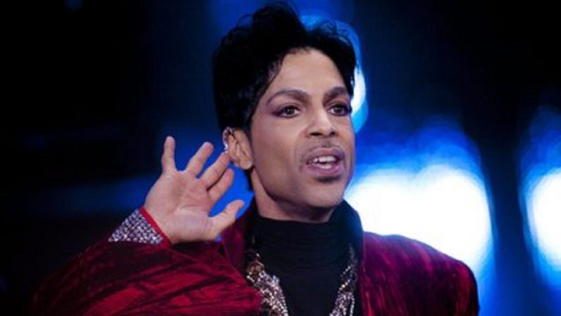 Aperta la cassaforte di Prince, a luglio un album di inediti