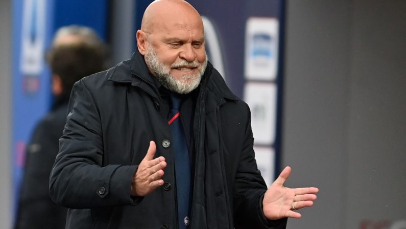 Serie A, il Crotone pronto alla sfida col Napoli. Cosmi: «Dobbiamo fare una grande partita»