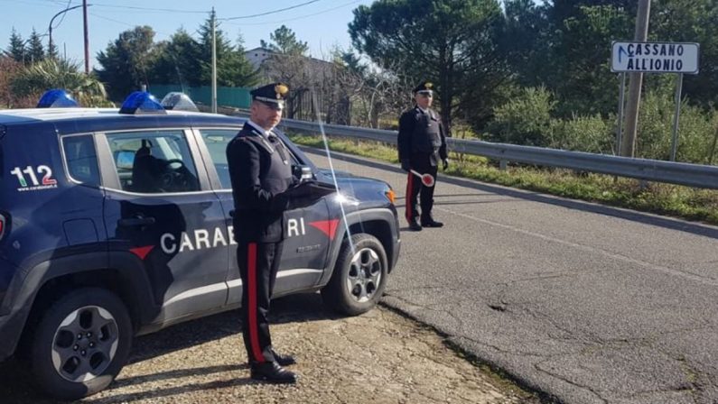 Agguato a colpi di pistola in provincia di Cosenza, ferito un uomo