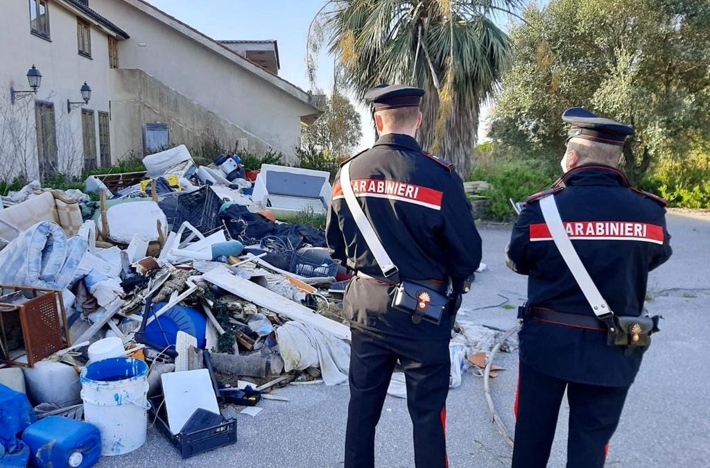 Piano di Sorrento: individuata e sequestrata dai Carabinieri discarica di rifiuti speciali a cielo aperto