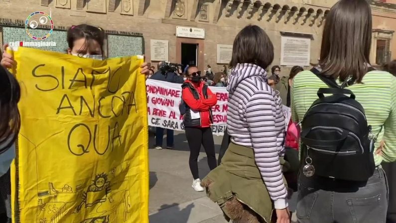 Sondaggio adolescenti “Con la Dad scuola si sta suicidando”