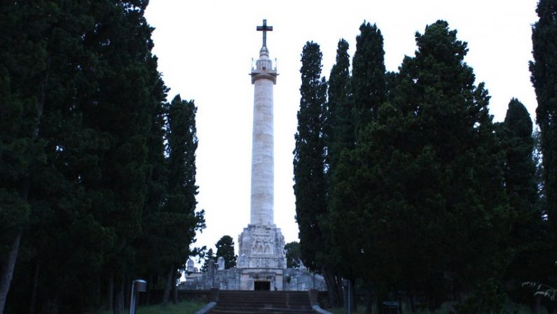 Verso il 25 aprile - Trasformare il mausoleo dedicato a Michele Bianchi in un museo antifascista, ma il sindaco boccia l'idea