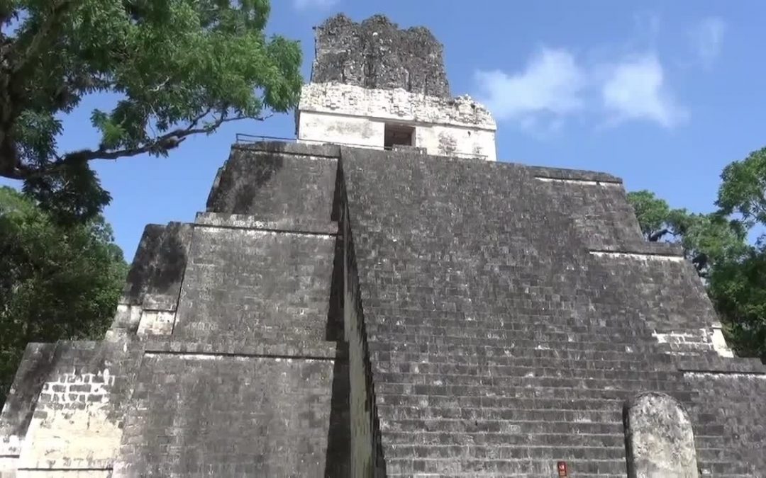 Guatemala, a Tikal le piramidi dei Maya