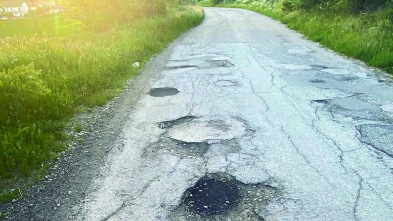 Strade provinciali ad Acerenza, Guarino bacchetta Cillis