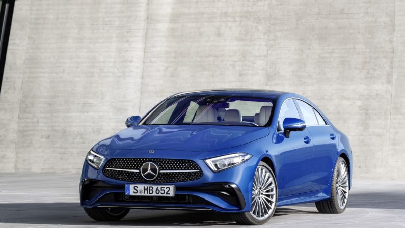 Mercedes-Benz, Due versioni Premium e Premium Plus per nuova CLS