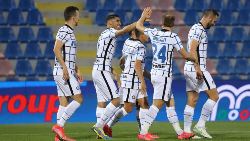 Calcio, l’Inter condanna il Crotone alla Serie B