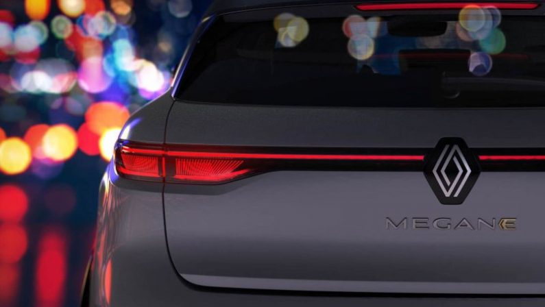 Renault cambia logo, via alla “Nouvelle vague” di de Meo