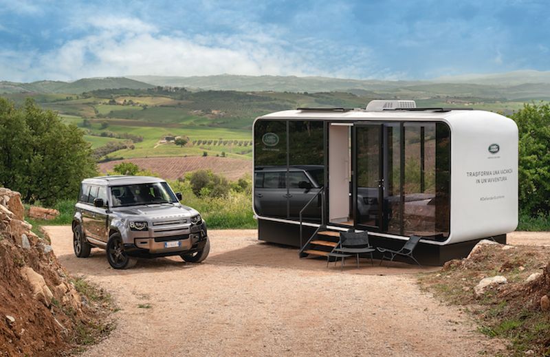 Land Rover presenta Defender Eco Home, casa mobile per vacanze speciali
