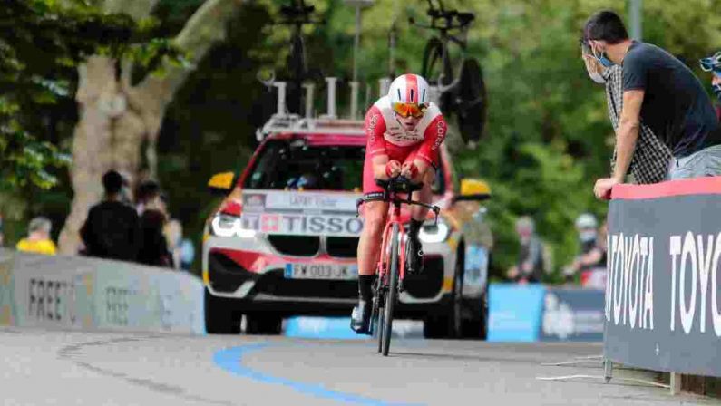 Giro d'Italia 2021, Lafay vince l’ottava tappa, Valter resta in rosa