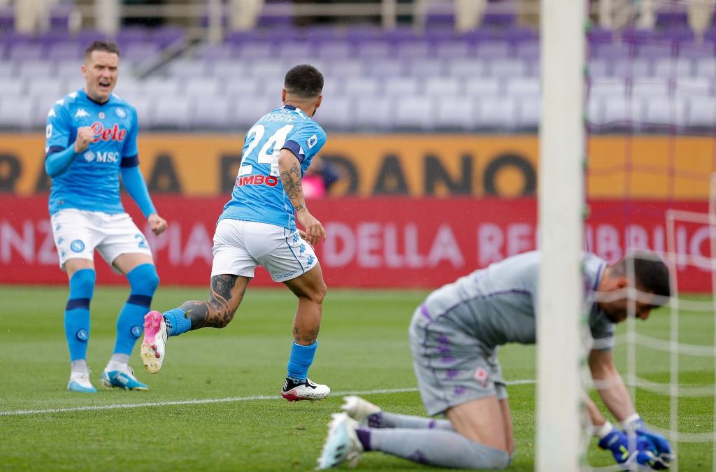 Il Napoli espugna Firenze, Champions sempre più vicina