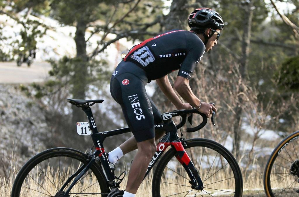 Bernal vince la nona tappa del Giro ed è in rosa