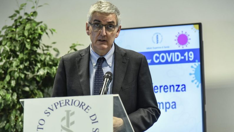 Covid, Brusaferro “Quadro in deciso miglioramento”