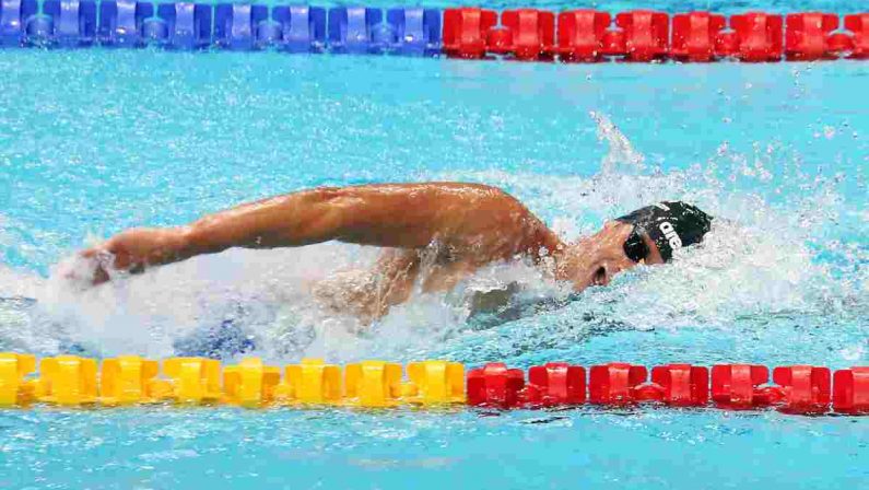 Argento Paltrinieri e tre bronzi agli Europei, Pilato da record