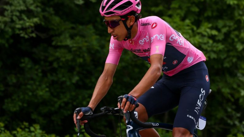 Bernal vince la tappa di Cortina e ipoteca il Giro d’Italia