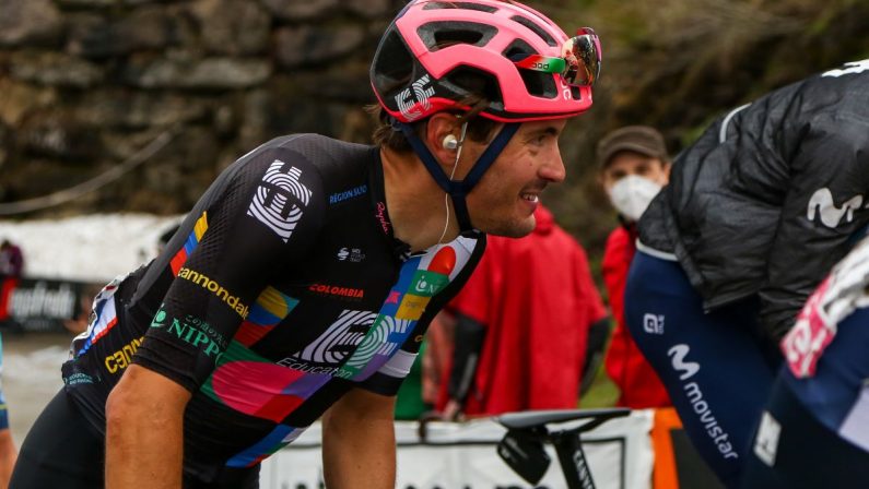 Bettiol vince per distacco la 18^ tappa del Giro