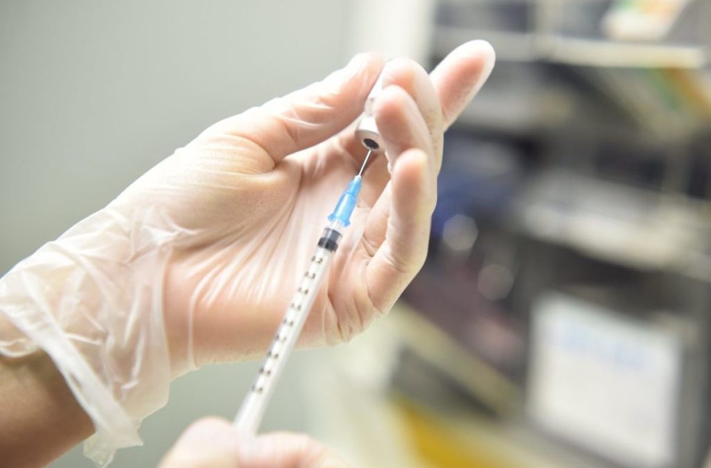 Report Altems, prima dose di vaccino per il 41% degli over 16