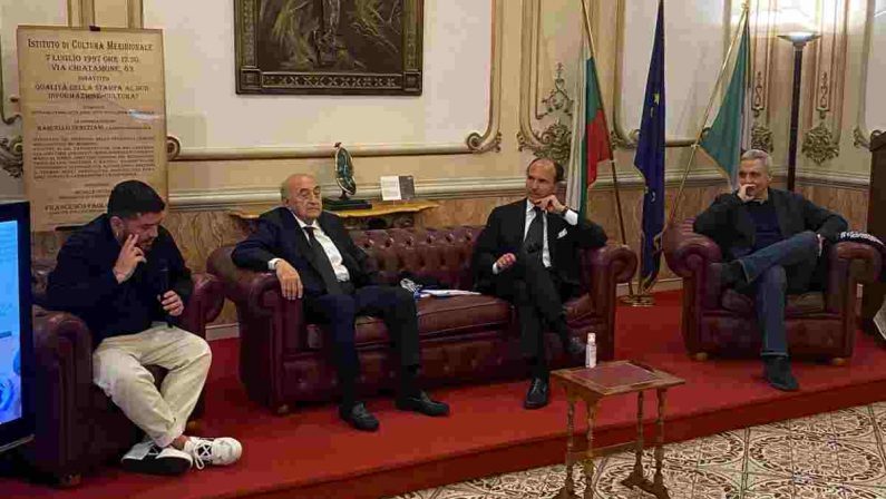 L’Istituto di Cultura Meridionale ricorda Maradona “Un napoletano”
