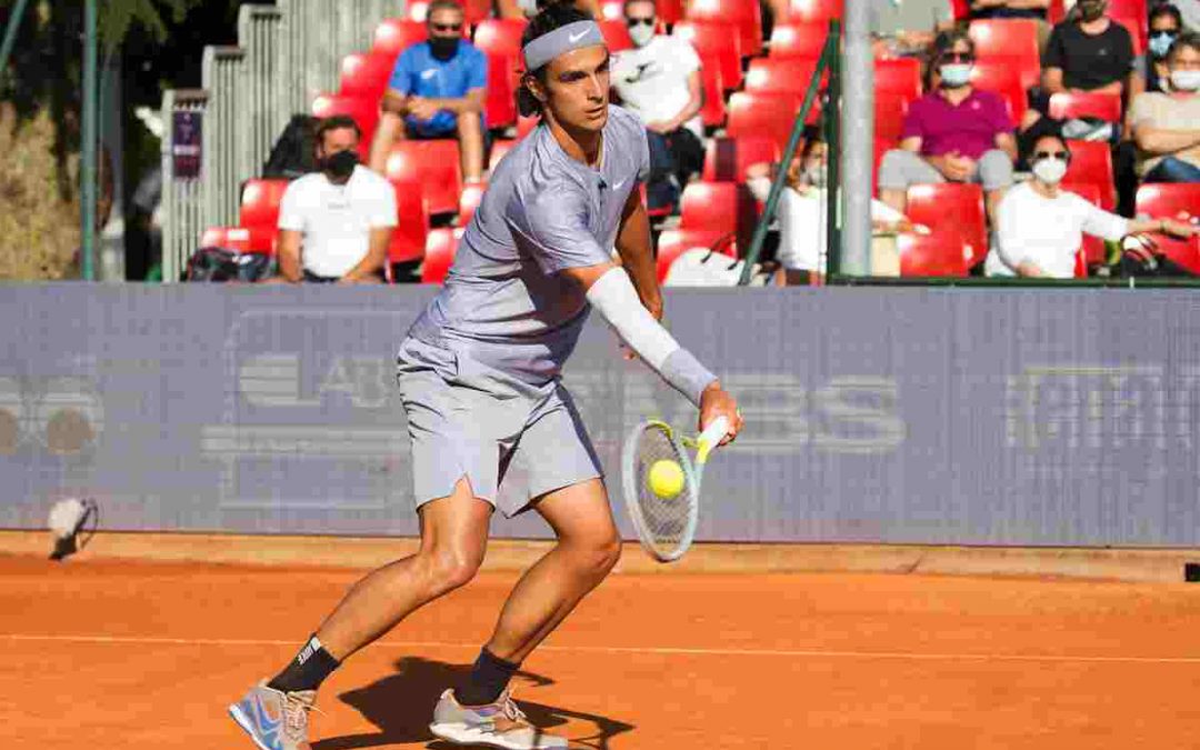 Impresa Musetti al Roland Garros, avanti Sinner, fuori Sonego